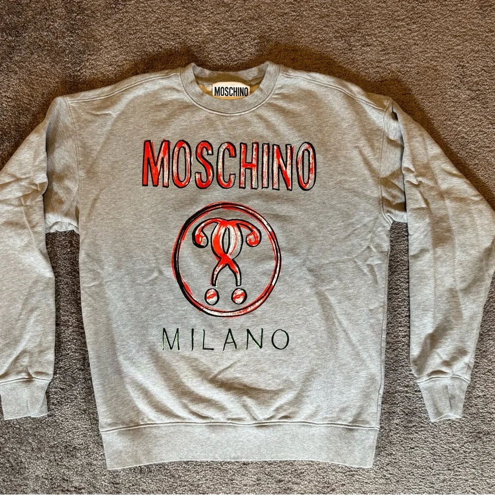 Moschino Crewneck - Picture 1 of 5